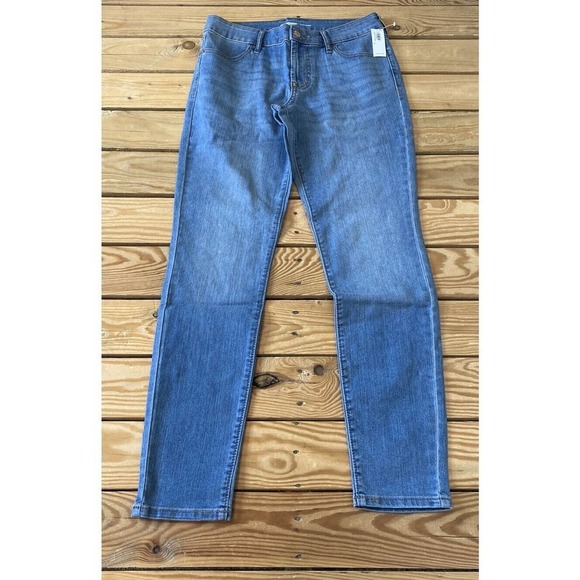 Old Navy Denim - NWT Old Navy Super Skinny Jeans Size 4 Women’s Blue